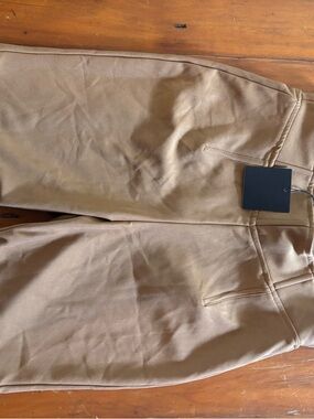 Woman high waisted short